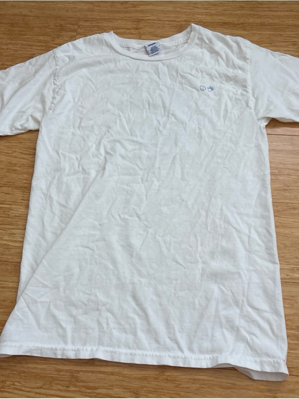 Glossier white with blue lettering shirt - Picture 2 of 4